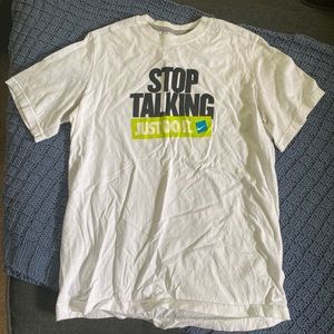 ❗️3 for $25❗️Nike Tee